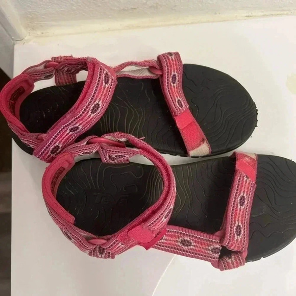 Kids teva sandals - Picture 2 of 6